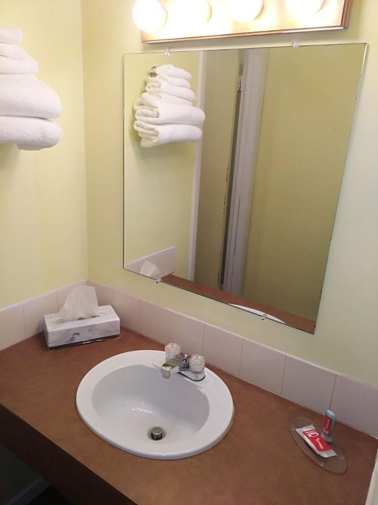 Econo Lodge Hornell Εξωτερικό φωτογραφία