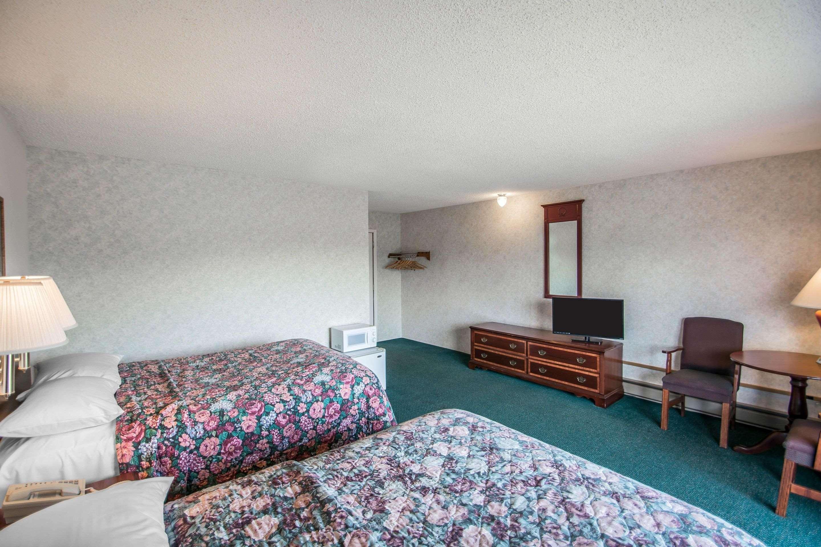 Econo Lodge Hornell Εξωτερικό φωτογραφία