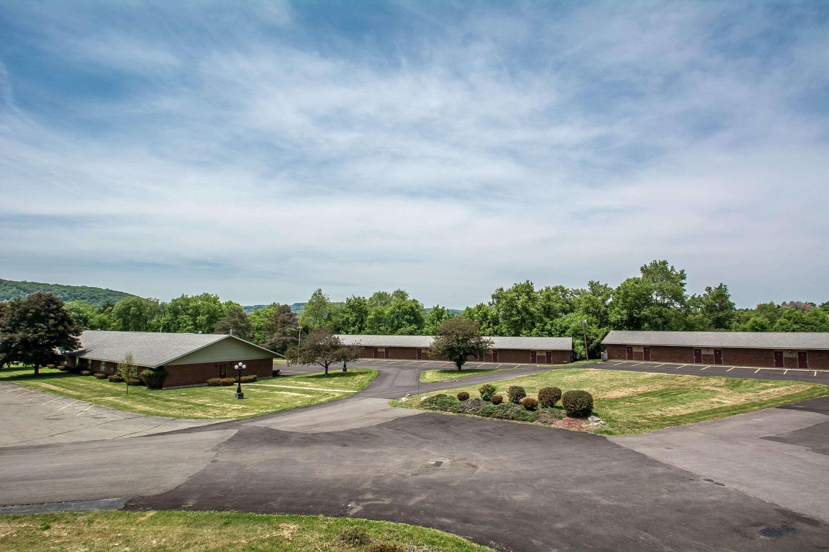 Econo Lodge Hornell Εξωτερικό φωτογραφία